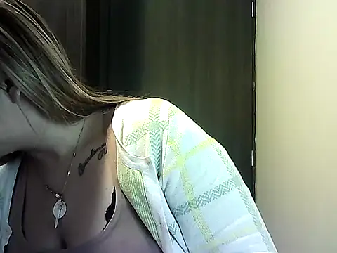 Valery  Rouse  online show from February 16, 10:09 pm