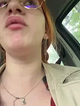 DaddysLittleSlutfox online show from May 9, 12:29 pm