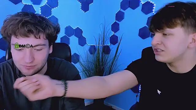 travis wolf  online show from March 6, 9:48 am