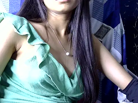 Riva arora01 online show from December 20, 6:01 pm