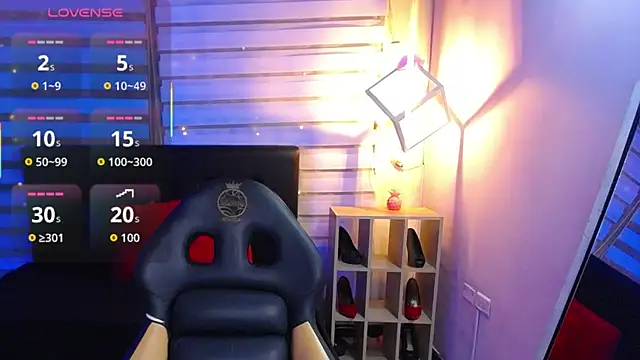  Charlotte Collins  online show from October 31, 5:28 pm