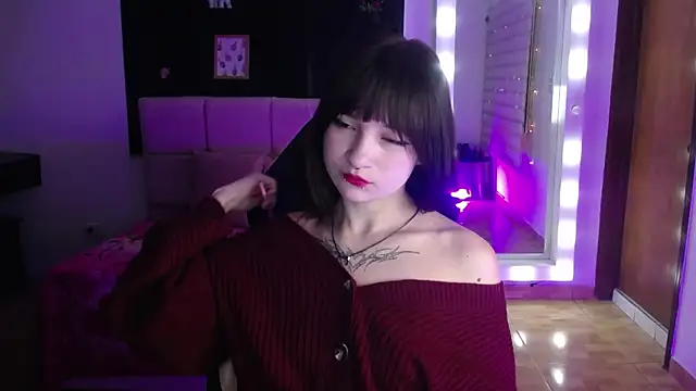  Charlotte Collins  online show from November 25, 2:30 pm