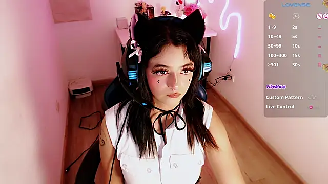 Lunyhose online show from February 28, 7:46 pm