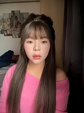 SarahBeii online show from November 2, 3:32 am