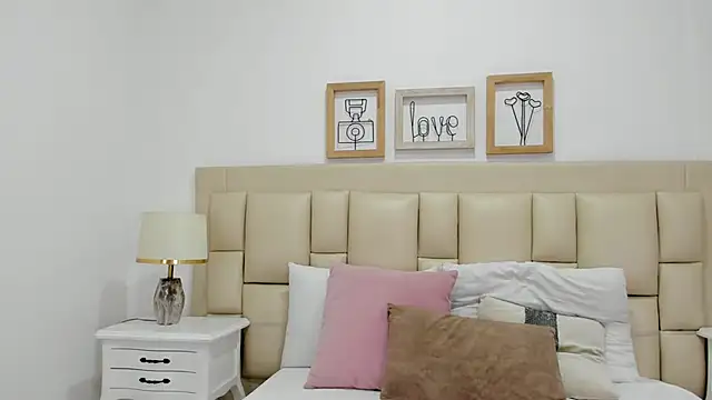 EbonyLudovica online show from October 21, 3:43 am