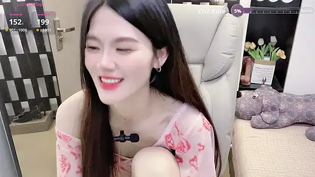 Yueyue-MM online show from March 6, 1:50 pm