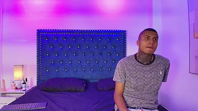 Damian and roxanne online show from April 2, 1:41 pm