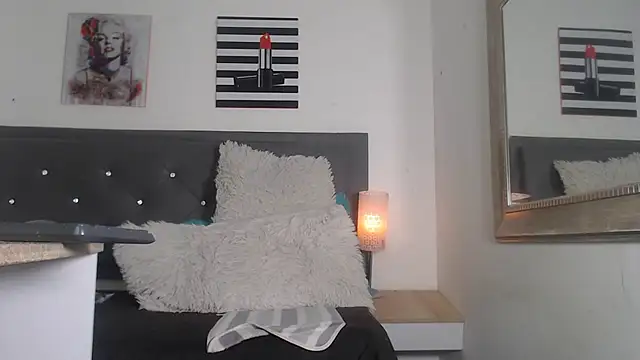 madison  love  online show from February 3, 7:18 pm