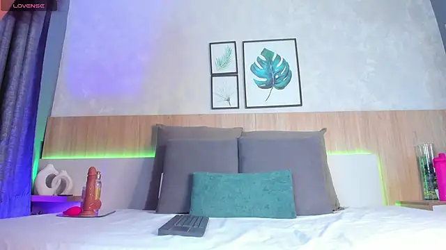 mia gate online show from September 18, 12:26 pm