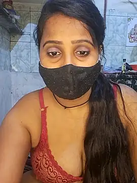 Minu love online show from March 15, 7:05 pm