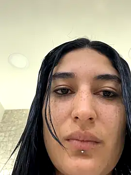 Scarlett 12 online show from October 2, 11:59 am