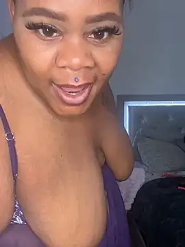cinnabunnie22 online show from September 19, 2:54 am