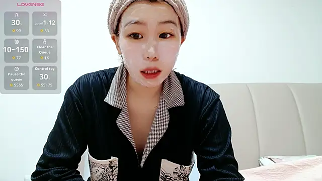Snapshot of Annasweet- chatting on October 22, 11:48 am Annasweet- online show from October 22, 11:48 am