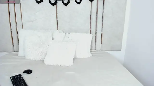 Snapshot of Lilith_dry chatting on October 23, 2:12 pm Lilith dry online show from October 23, 2:12 pm