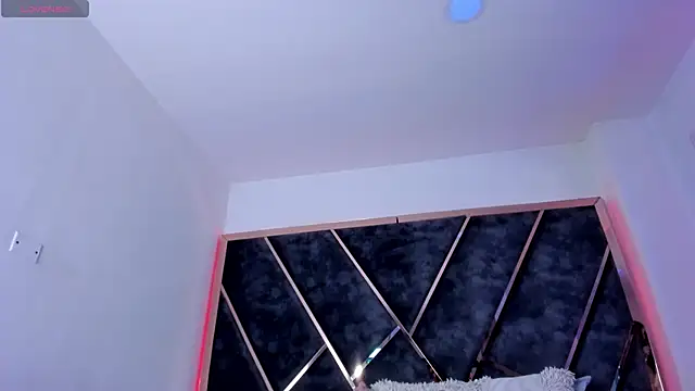 SusanaHenao online show from March 21, 3:39 pm