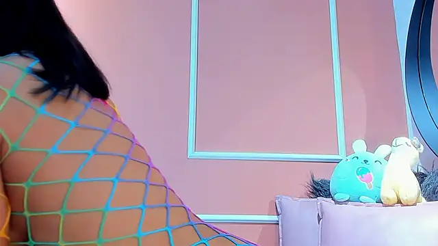 Georgina Astor online show from April 18, 4:04 am