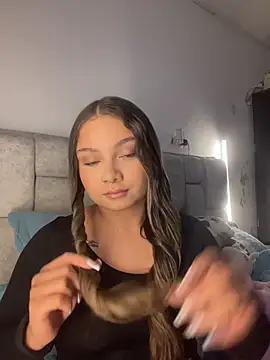 AnnyLopezzz  online show from April 22, 6:21 am