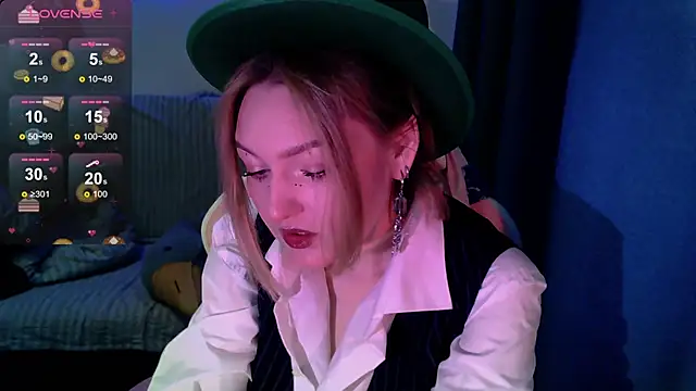 cute1stranger online show from October 12, 5:21 am