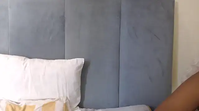 Tyllorsavage online show from October 15, 4:59 am