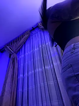 AlannaEvons online show from October 10, 11:09 pm