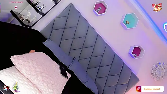 Amira Ember online show from December 21, 9:08 pm