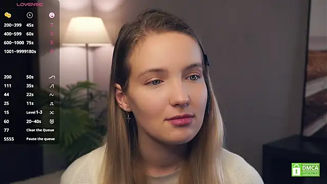 HongTomczak online show from October 15, 7:33 am