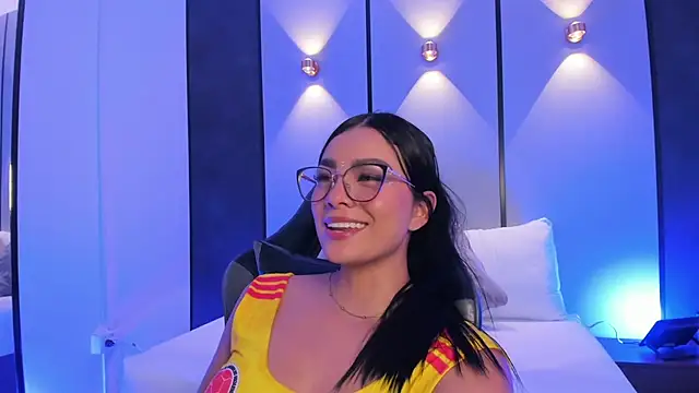 emily tolson online show from June 23, 9:46 pm
