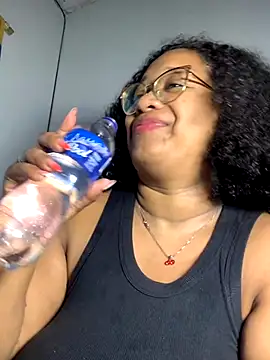 Yera brown69 online show from October 25, 1:41 pm