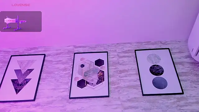 lux bitchx online show from April 10, 6:30 am