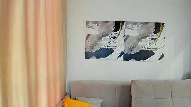 Angel oci online show from October 16, 2:20 pm