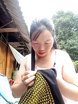 Snapshot of hera-00 chatting on September 25, 1:59 am hera-00 online show from September 25, 1:59 am