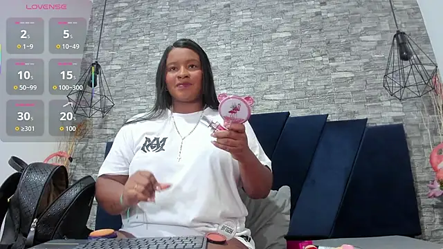 Emily Brown18 online show from October 2, 3:55 am