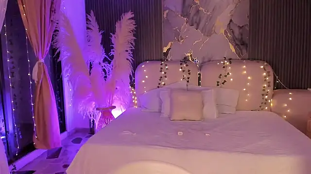 SarahCastro1  online show from March 16, 5:44 am