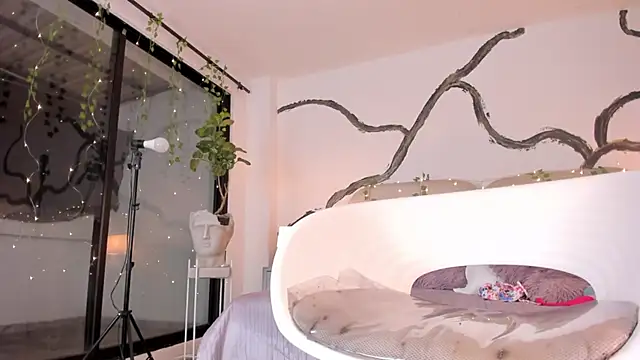 SarahCastro1  online show from November 15, 7:42 am