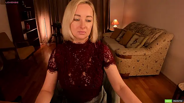 sexmom8 online show from March 19, 12:20 pm