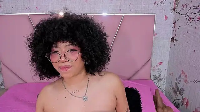 SafiroAgataaa online show from December 22, 5:54 am