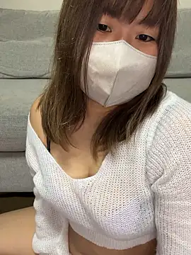 xxx yuna xxx online show from November 9, 9:00 pm