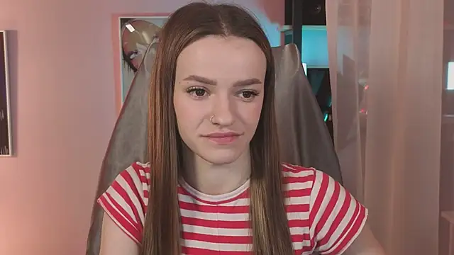 E l i z e  online show from June 25, 5:23 am