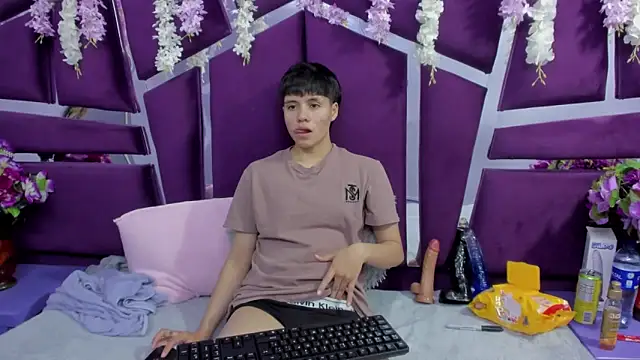 Bruno Cruzz online show from February 15, 7:51 am