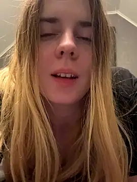 ellieen online show from November 19, 10:54 pm