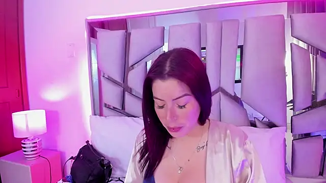 Snapshot of _valeria_saenz_ chatting on September 25, 3:38 am valeria saenz online show from September 25, 3:38 am
