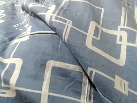 BeverlyQueen14 online show from September 25, 5:50 am