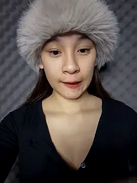 ChiecumBae online show from February 5, 8:50 am