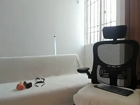 Amberdecolombia online show from March 21, 8:47 pm