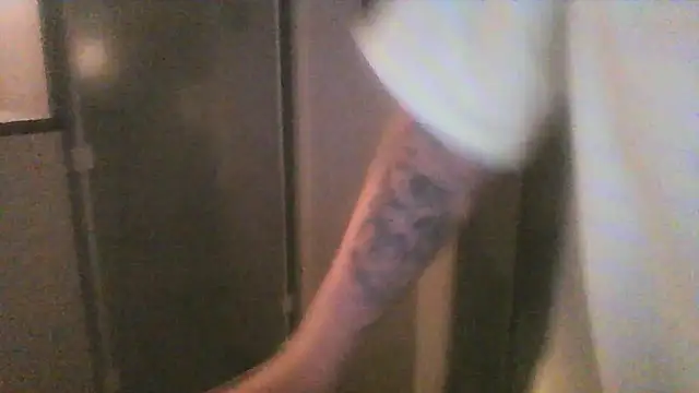 Snapshot of Justnani001 chatting on October 2, 6:46 pm Justnani001 online show from October 2, 6:46 pm