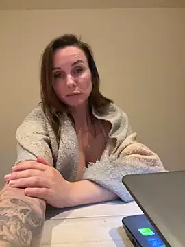 Justnani001 online show from March 31, 8:31 pm