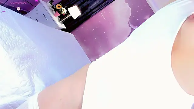 Nauthy girl online show from April 13, 1:01 pm