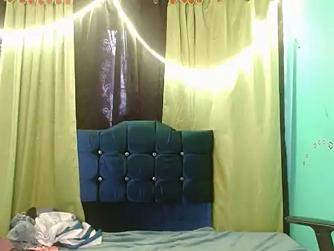 canelasexy 1 online show from March 30, 7:35 pm