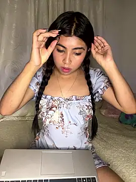 DianeSuns  online show from January 14, 3:55 am