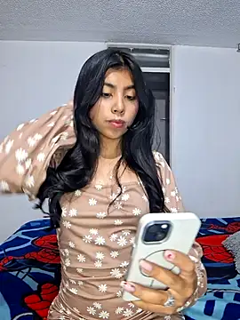 DianeSuns  online show from October 25, 10:01 am